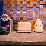 Le Voluptueux ~ Sauna ~ Jacuzzi ~ Centre-ville Apartamento *