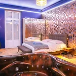 Apartamento Le Voluptueux ~ Sauna ~ Jacuzzi ~ Centre-ville