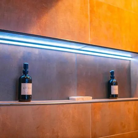 Le Voluptueux ~ Sauna ~ Jacuzzi ~ Centre-ville * 昂热
