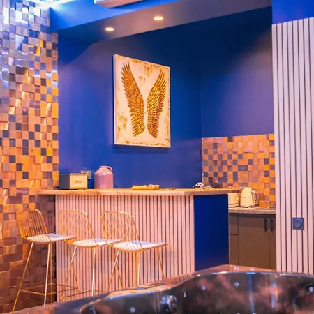 公寓 Le Voluptueux ~ Sauna ~ Jacuzzi ~ Centre-ville 昂热