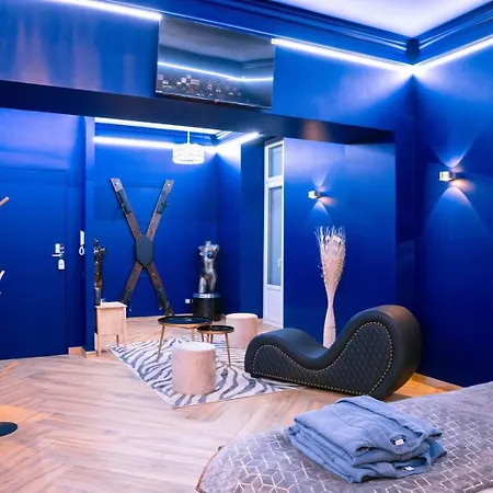 Le Voluptueux ~ Sauna ~ Jacuzzi ~ Centre-ville * 昂热