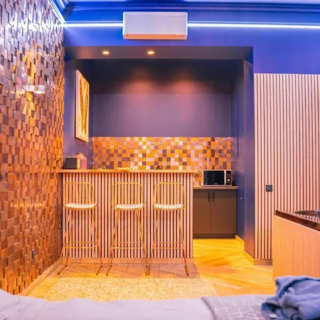 Apartament Le Voluptueux ~ Sauna ~ Jacuzzi ~ Centre-ville Angers