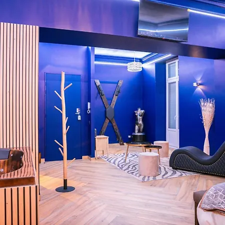 Apartament Le Voluptueux ~ Sauna ~ Jacuzzi ~ Centre-ville