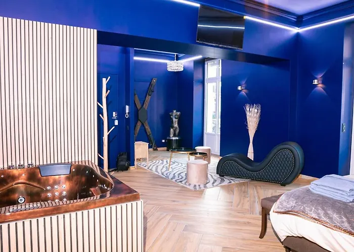 Apartamento Le Voluptueux ~ Sauna ~ Jacuzzi ~ Centre-ville